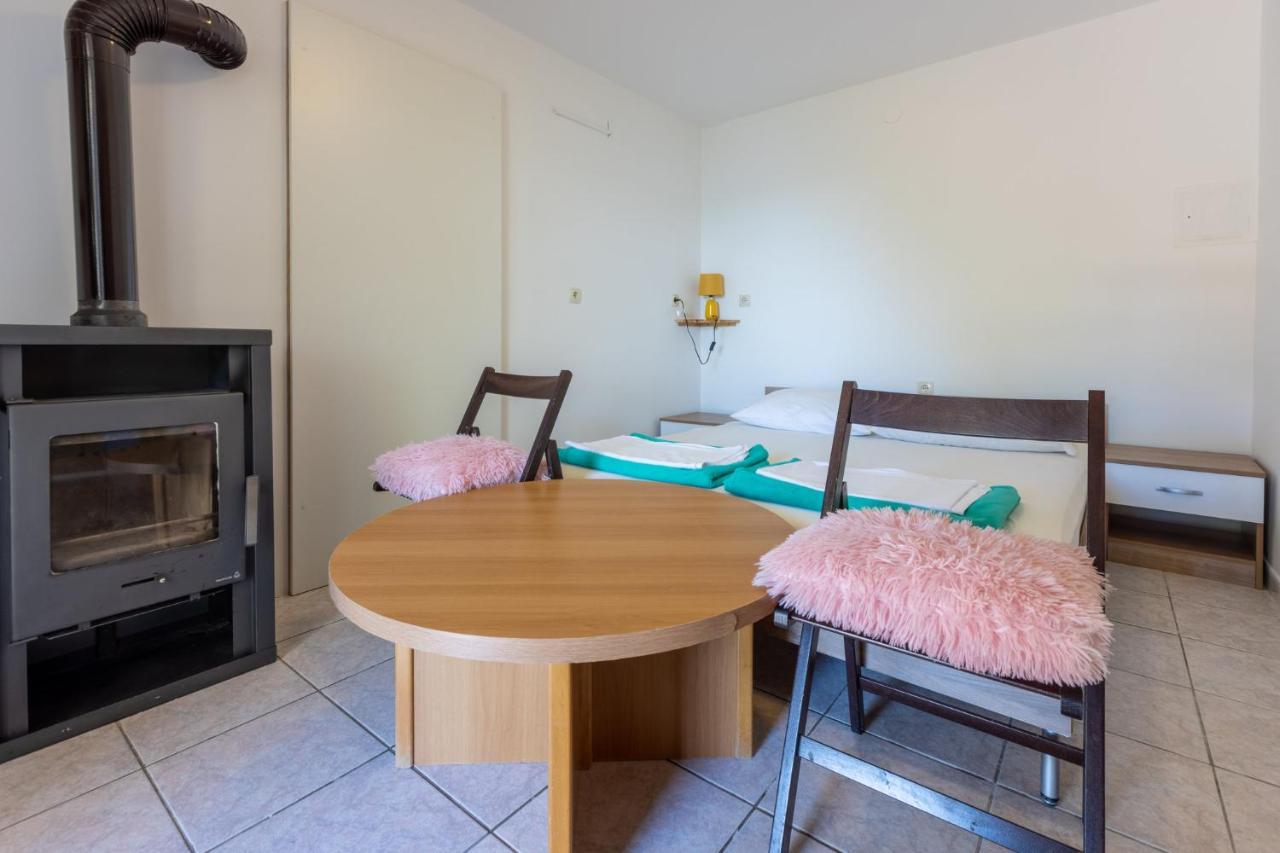 Apartmani Azur Dramalj Esterno foto