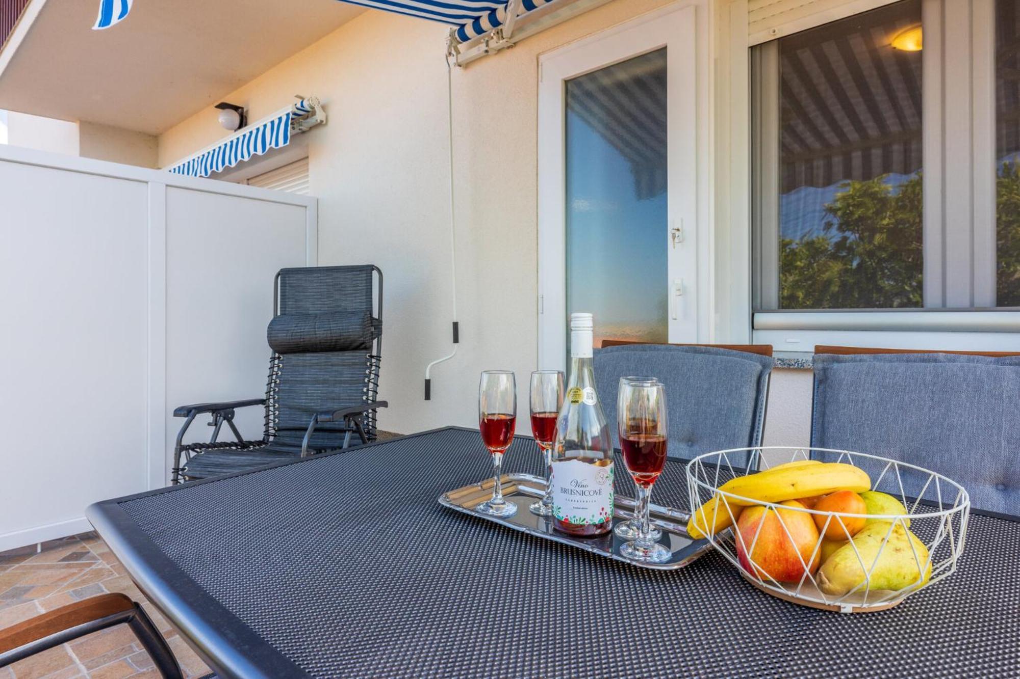 Apartmani Azur Dramalj Esterno foto